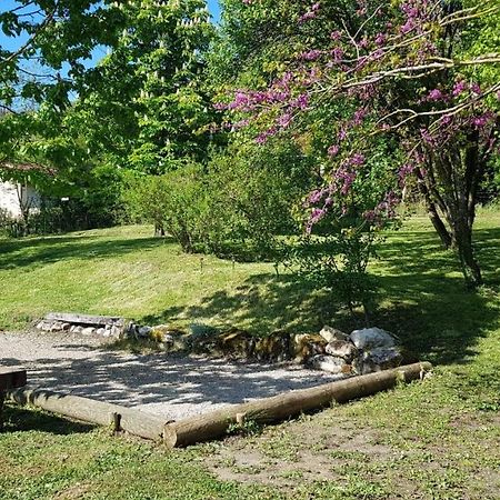 Les Tremieres Bed & Breakfast Saint-Paul-des-Fonts Exterior photo