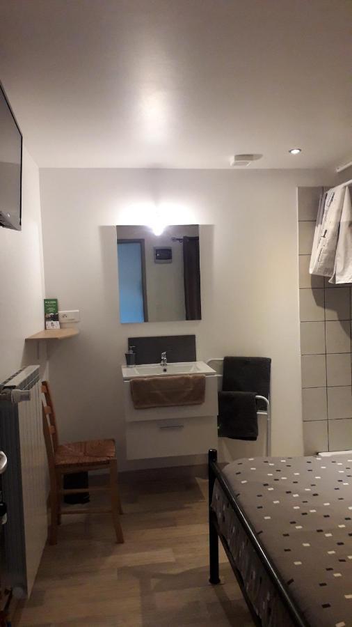 Les Tremieres Bed & Breakfast Saint-Paul-des-Fonts Exterior photo